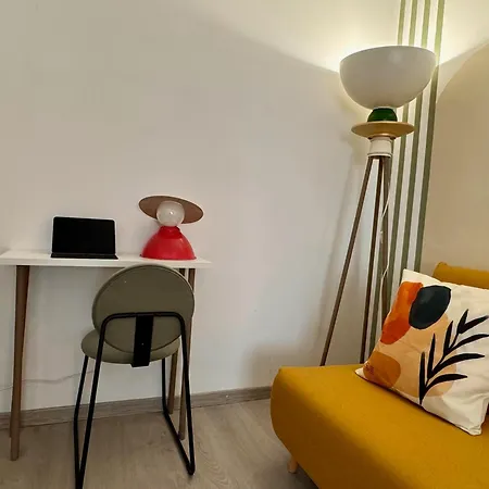 Tandem - Metro A Apartmán